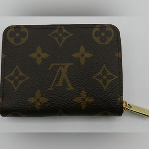 Louis Vuitton Zippy wallet